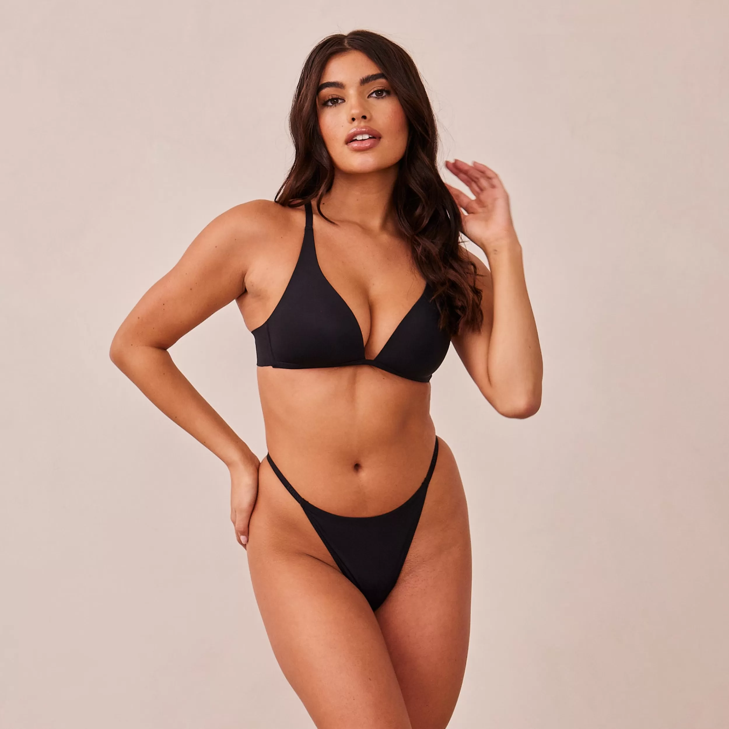 Light Bügelloser Plunge T-shirt BH und String/Slip Set - ^Lounge Best
